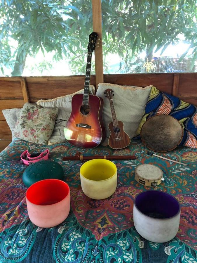 Rainbow Caravan Hostel Las Pilas Buitenkant foto