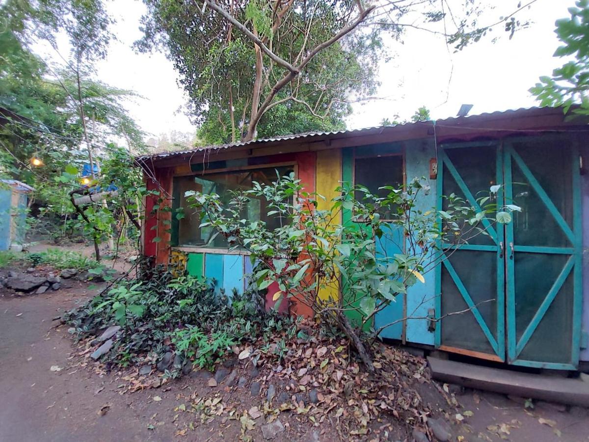 Rainbow Caravan Hostel Las Pilas Buitenkant foto